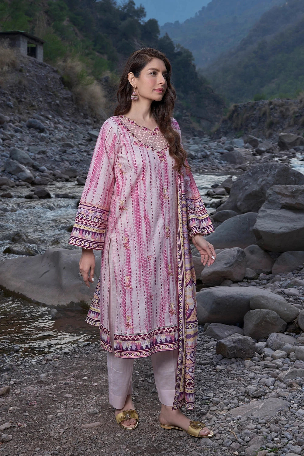 Printed Lawn Pink Stitched Suit - Khas