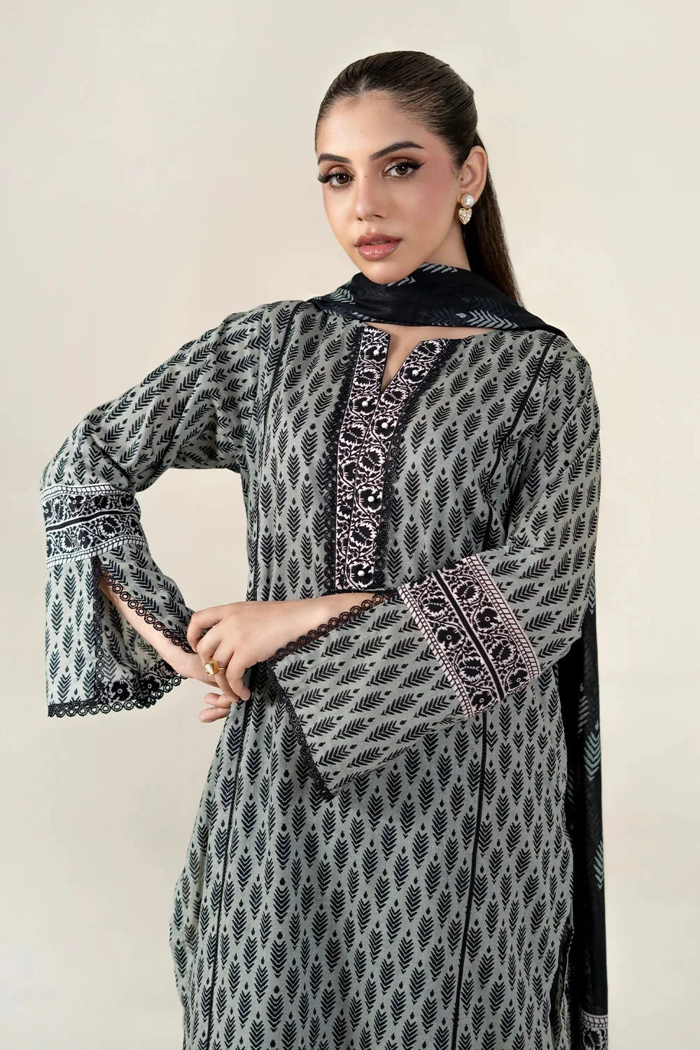 Printed Lawn Stardust Stitched Suit - Khas