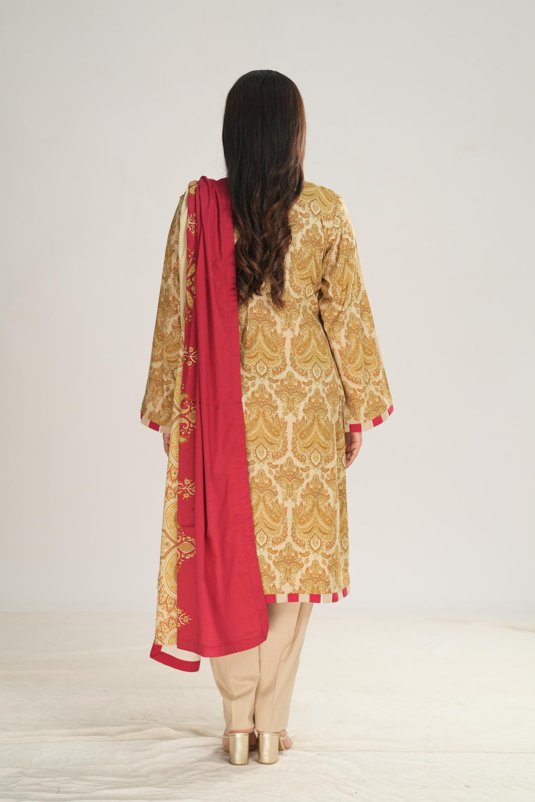 Linen Pink & Off White Stitched Suit - Nishat