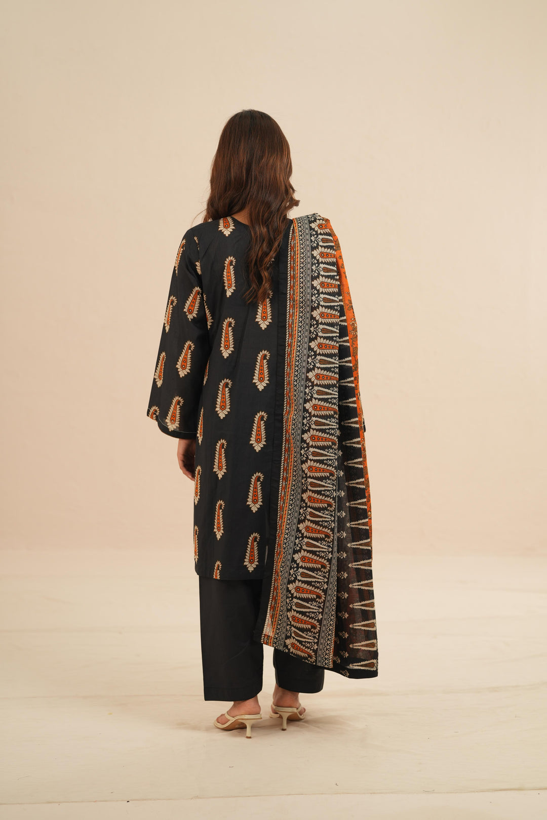 Lawn Black Stitched Suit - Nishat