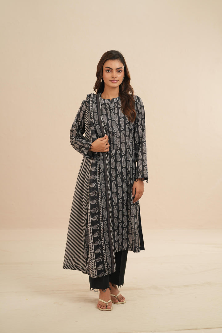 Lawn Black Stitched Suit - Nishat