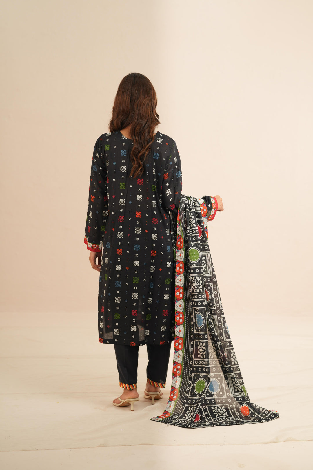 Lawn Black Stitched Suit - Nishat