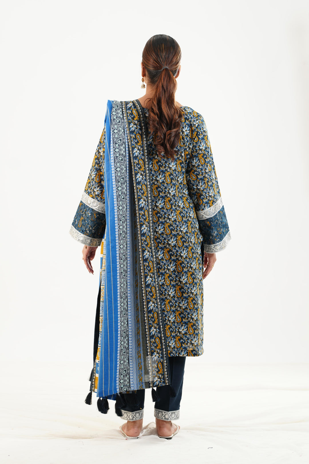 Embroidered Khaddar Blue Stitched Suit - Nishat