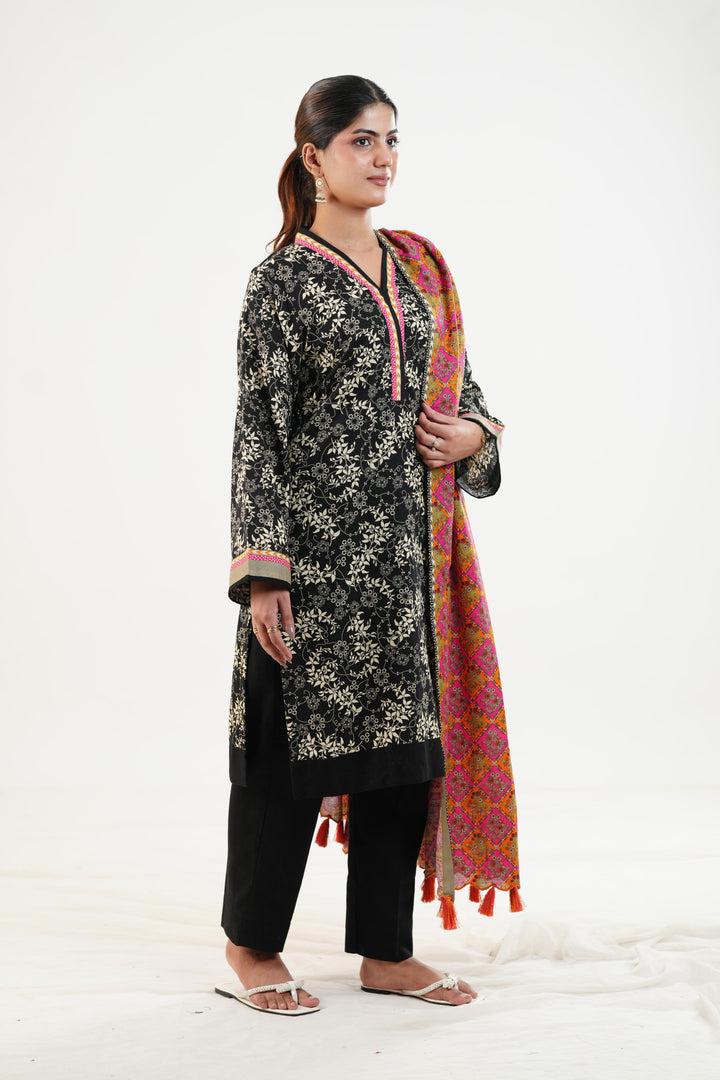 Printed Linen Black Stitched Suit - Nishat