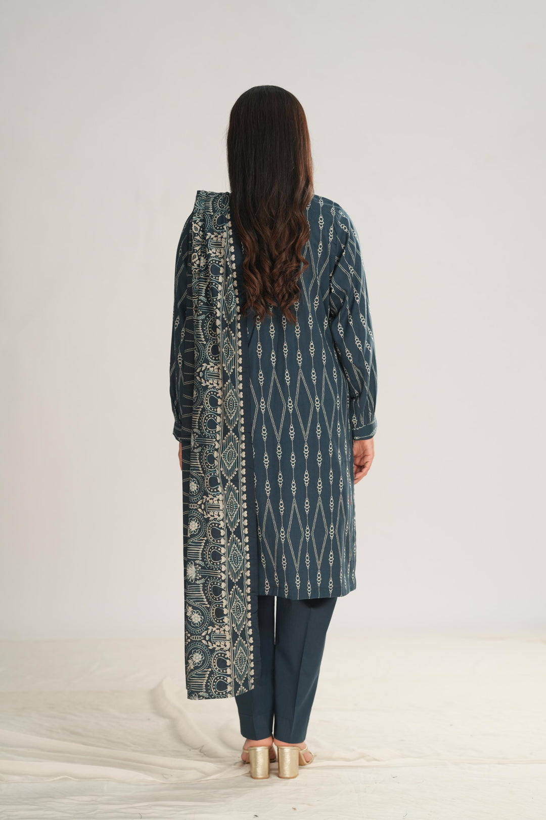 Linen Zinc Stitched Suit - Nishat