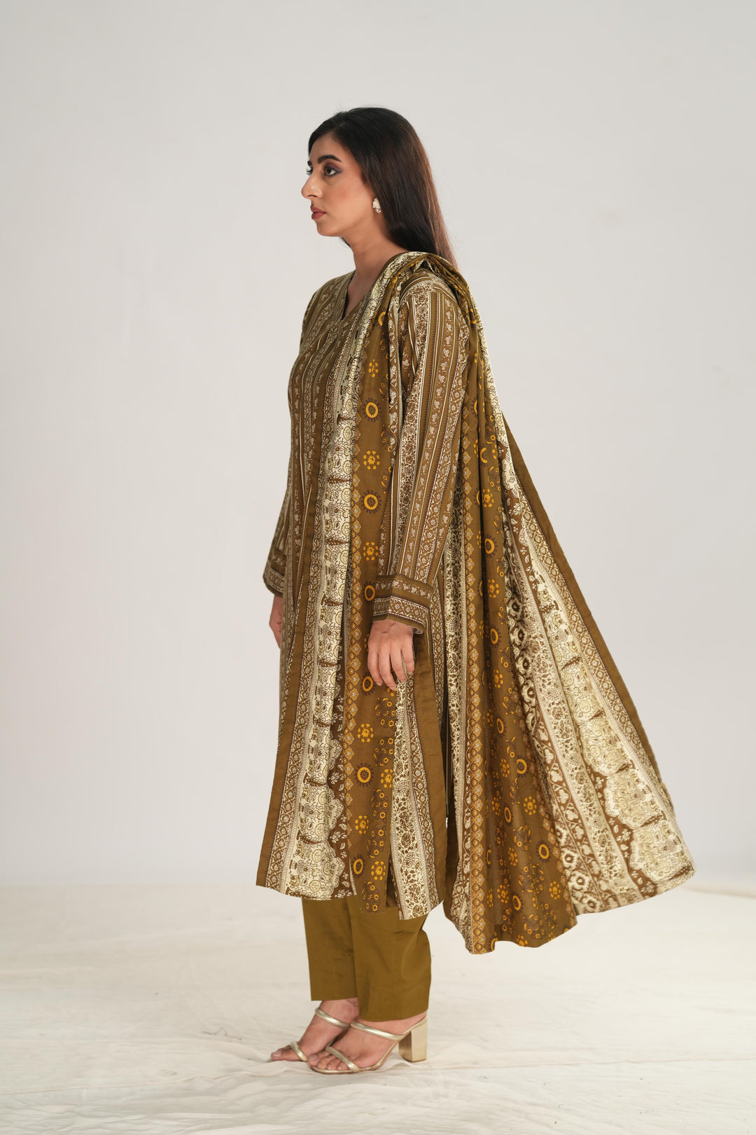Linen Green Stitched Suit - Nishat