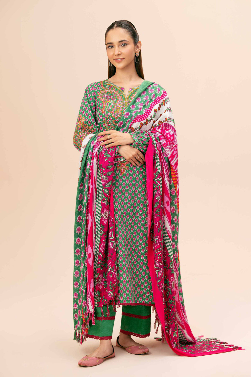 Printed Light Khaddar Green & Pink Unstitched Suit - Nishat