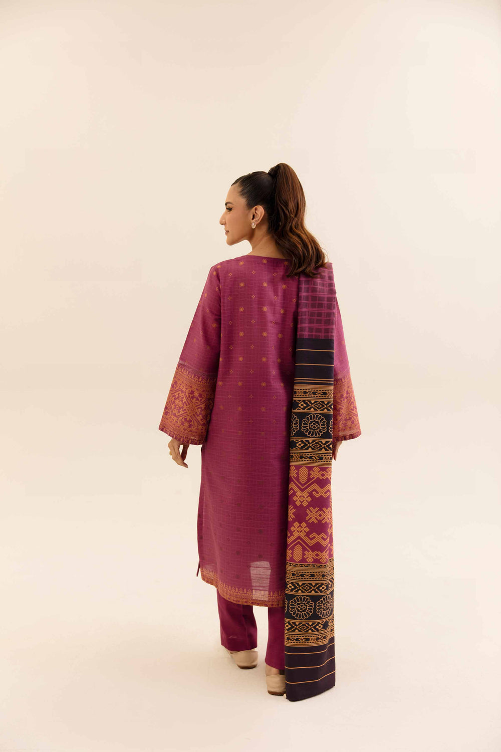 Printed Cotton Slub Magenta Stitched Suit - Nishat