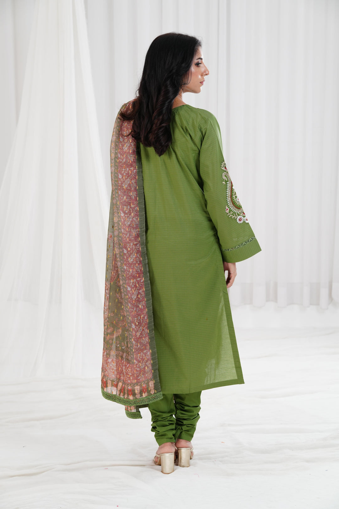 Embroidered Green Stitched Suit - Nishat