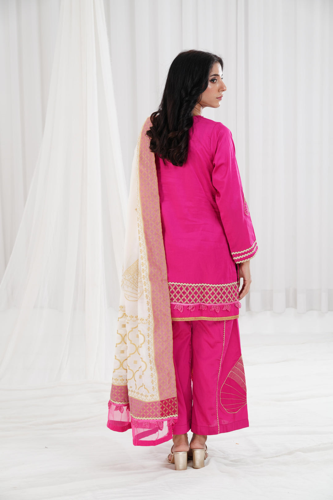 Embroidered Pink Stitched Suit - Nishat