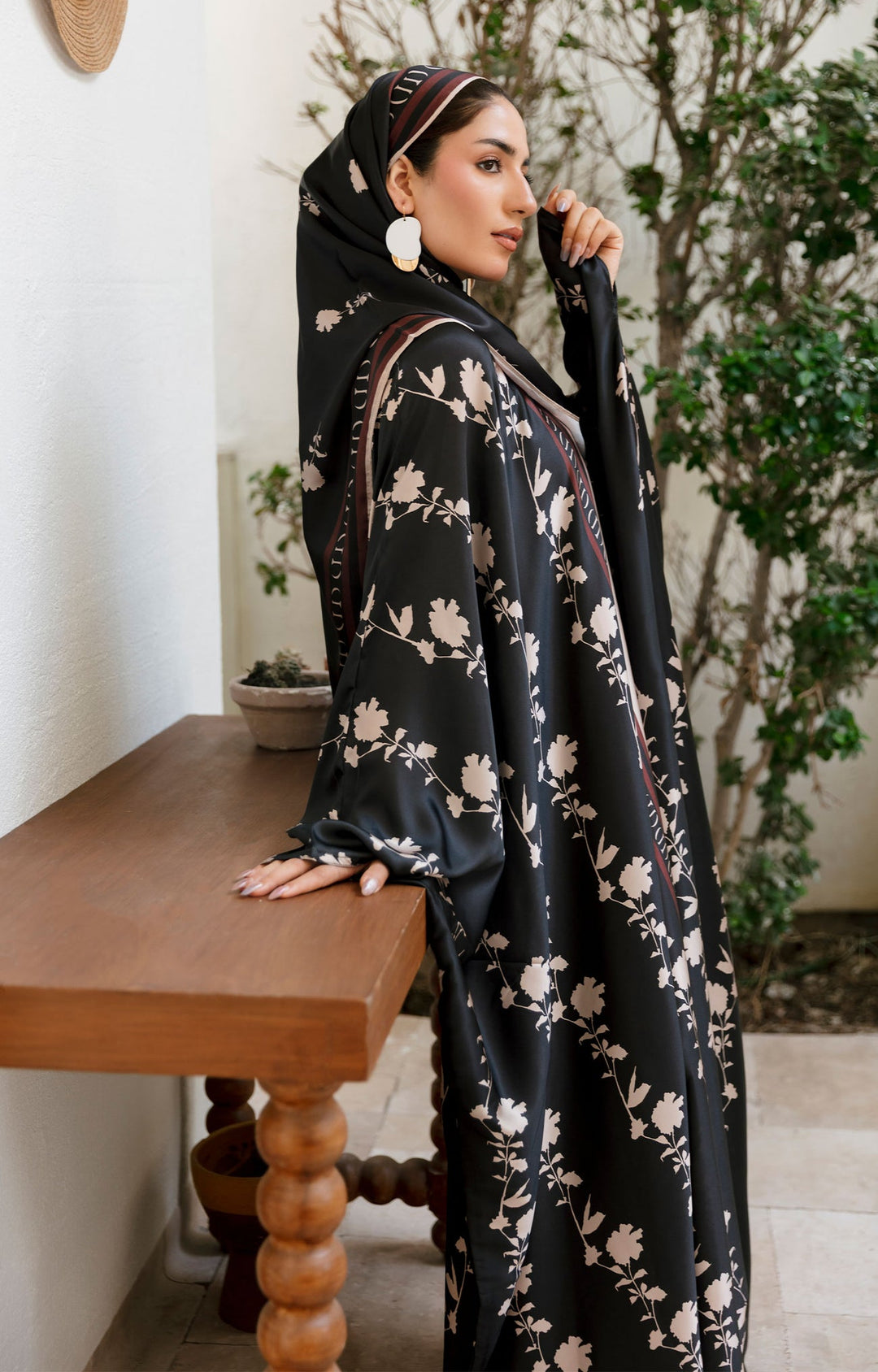 Solene Oak Abaya