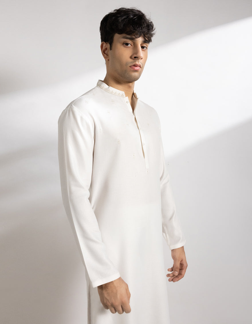 Blended Off White Kurta - J. Junaid Jamshed