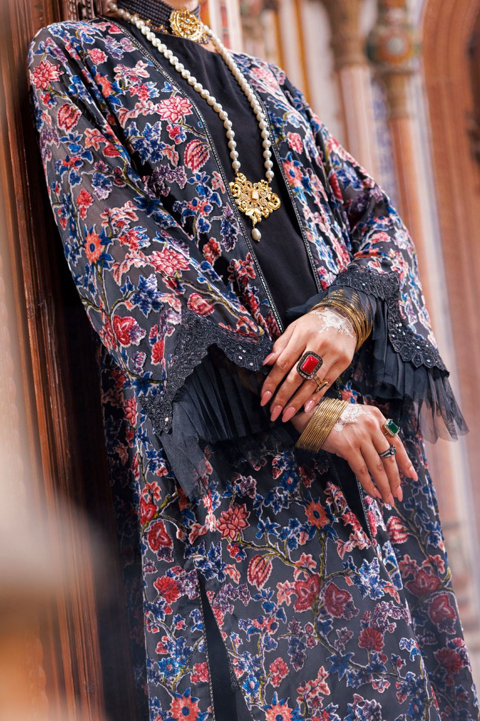 Palachi Black Stitched Suit - Almirah