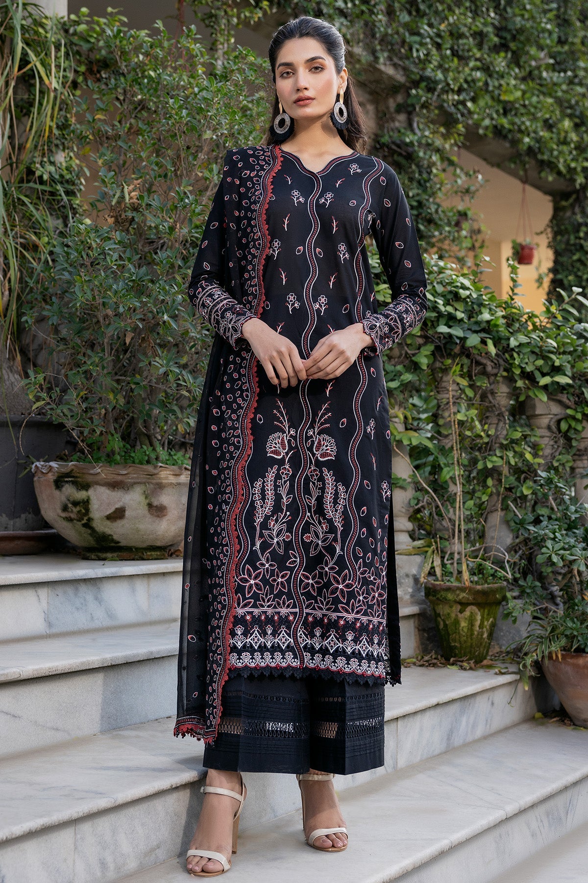 Black Rose - Farasha Bahaar Embroidered Lawn Stitched