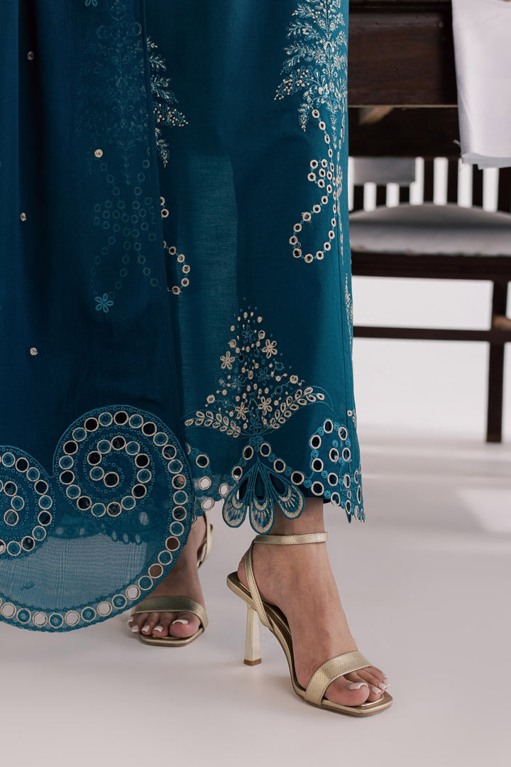 Embroidered Lawn Zinc Stitched Suit - Nureh