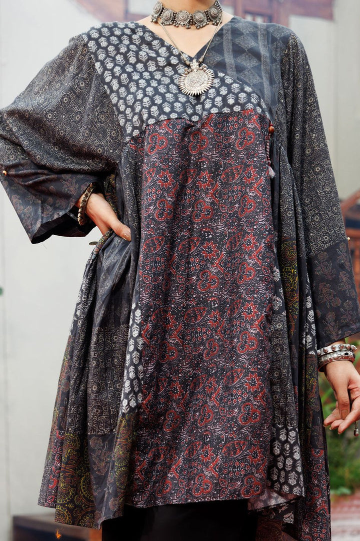 Cambric Digital Black Kurti - Almirah