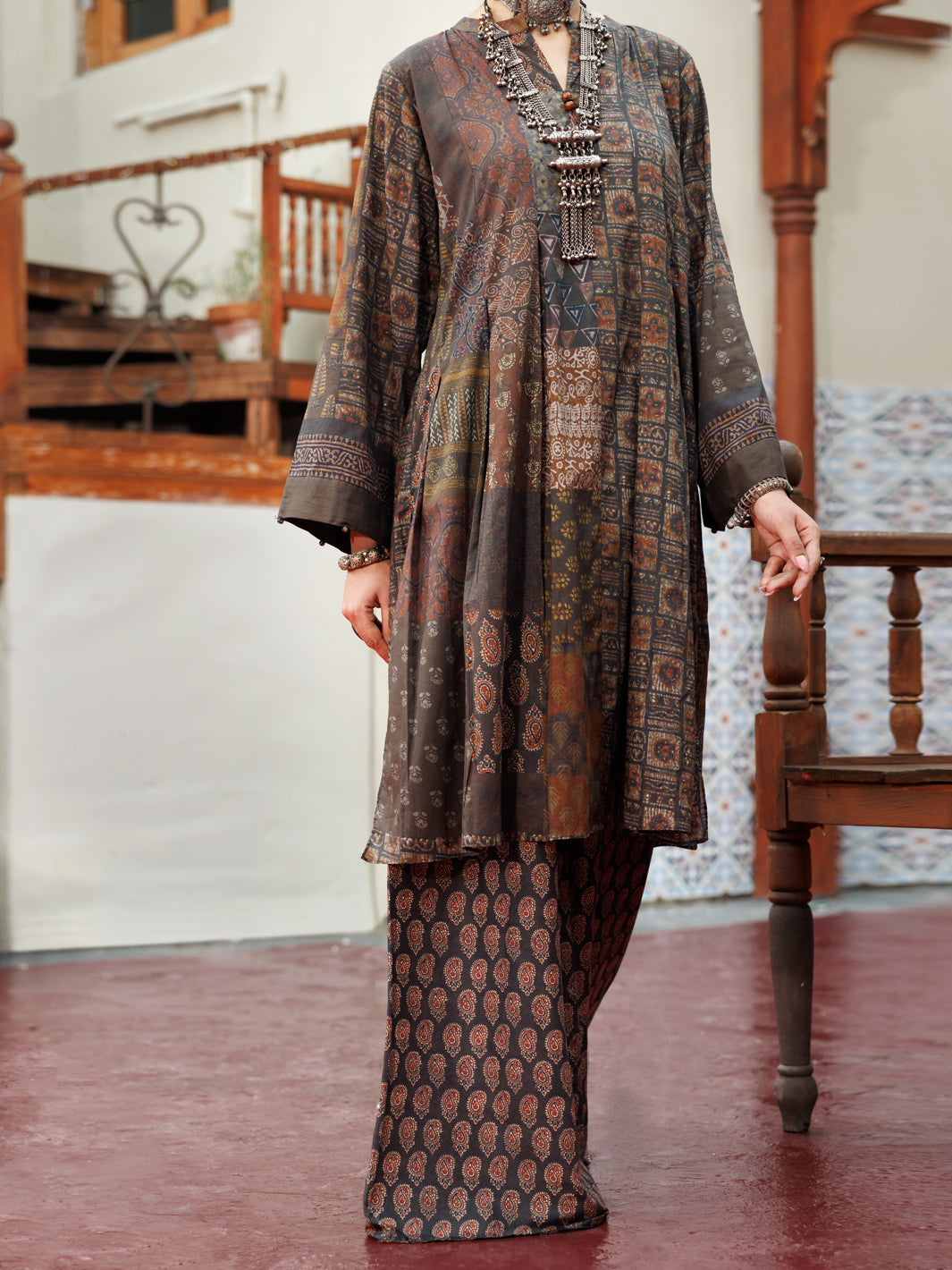 Cambric Digital Mehndi Green Kurti - Almirah