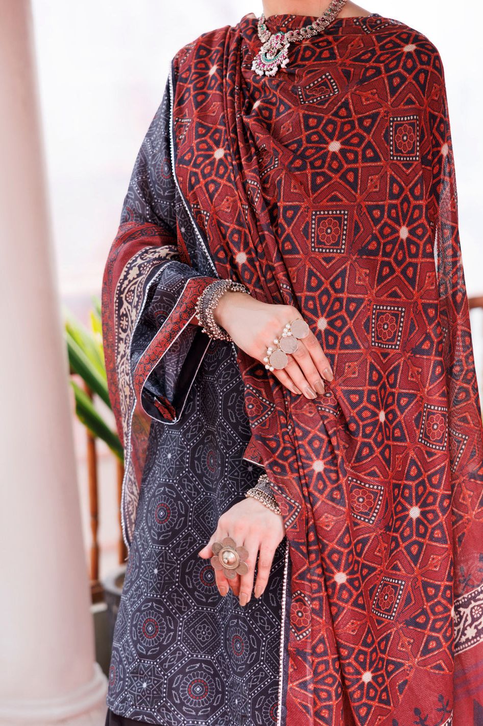 Cambric Black Stitched Suit - Almirah