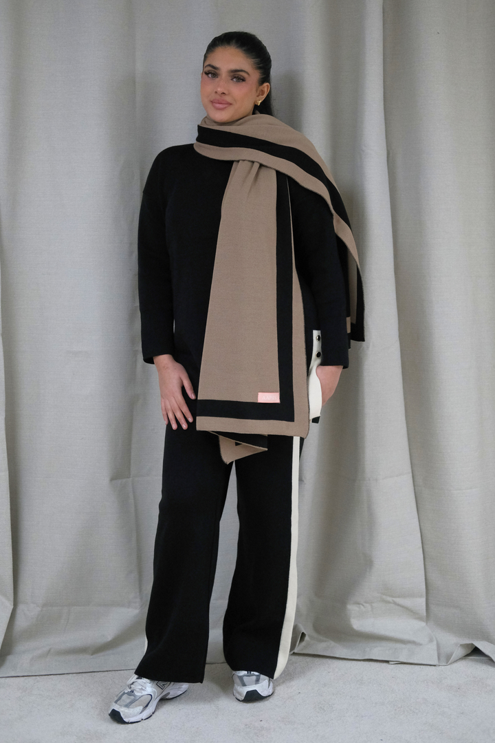 Knitted Draped Mouse Shawl