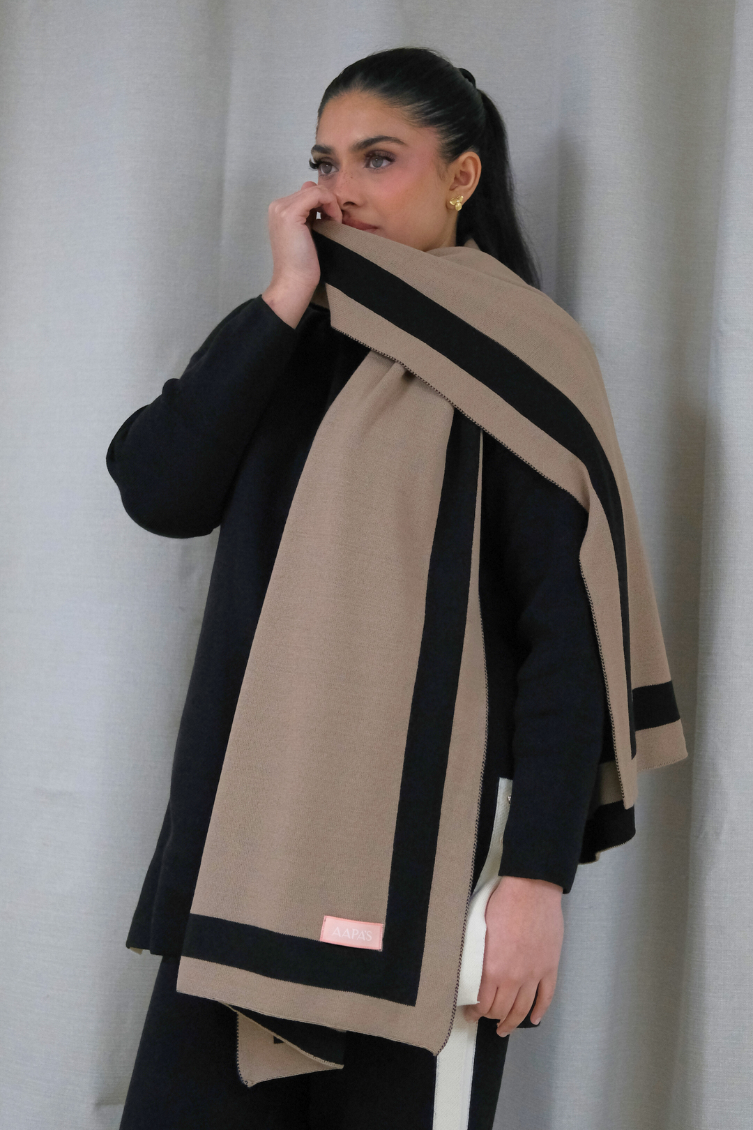 Knitted Draped Mouse Shawl