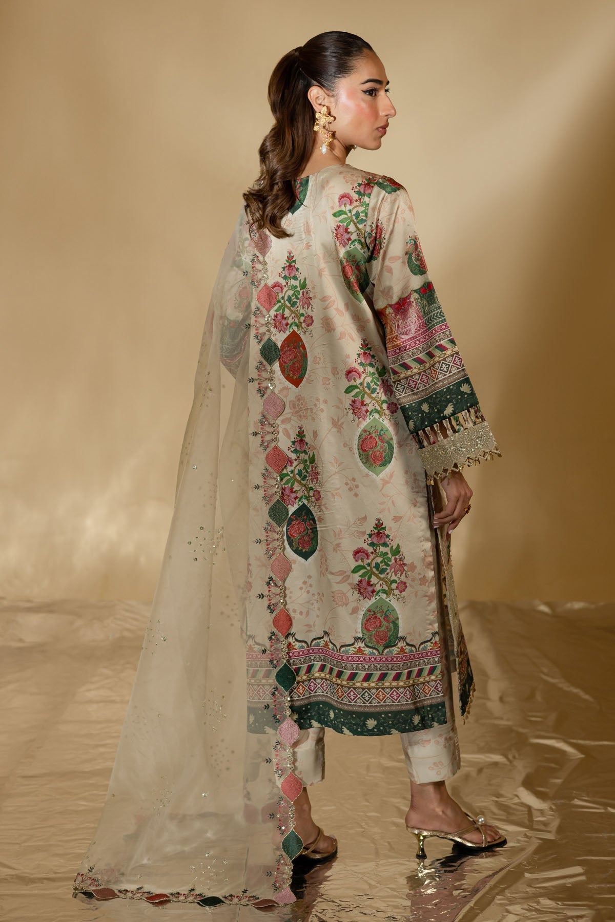 Silk Beige Stitched Suit - Nureh