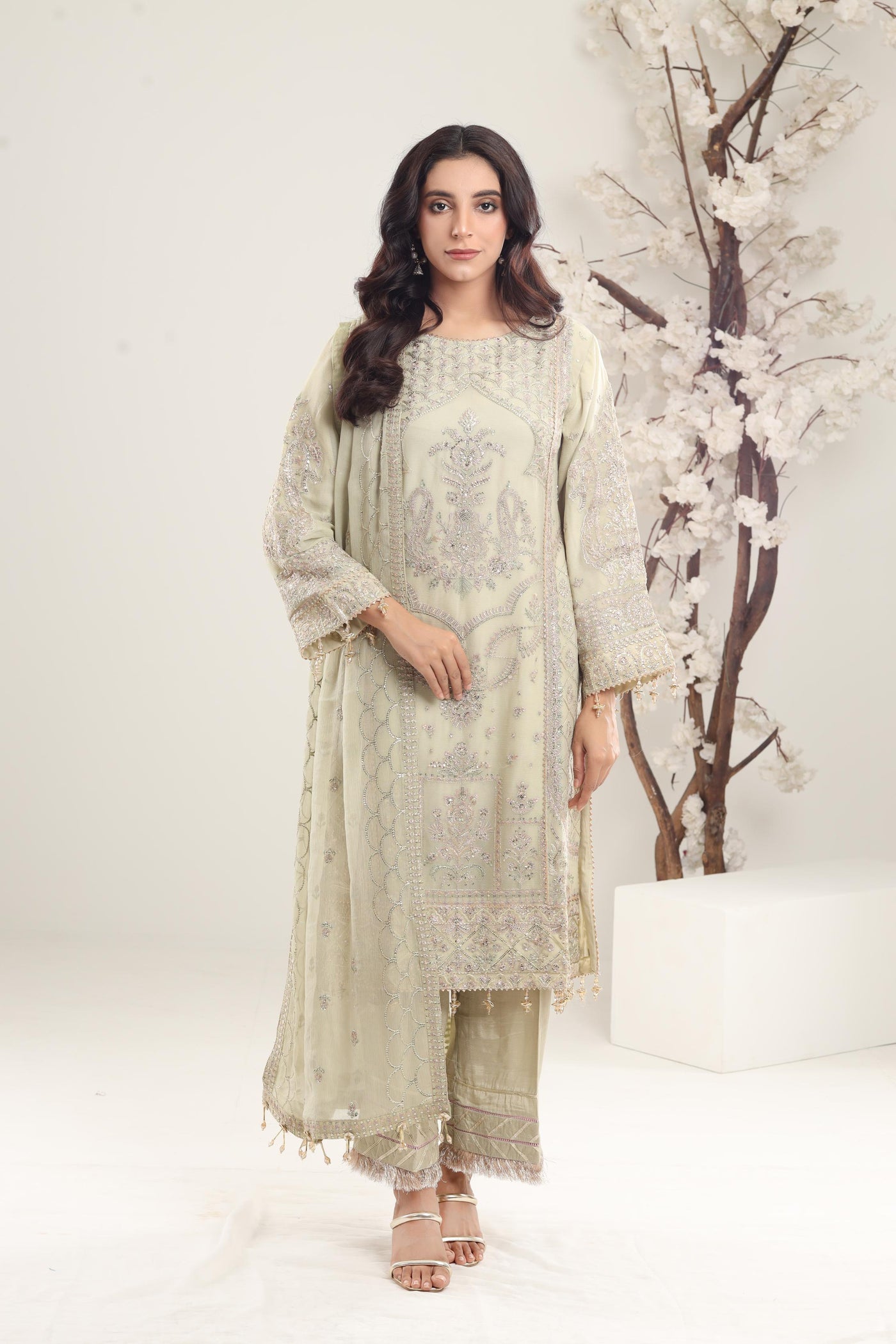 Reet - Alizeh Dua Formal Stitched