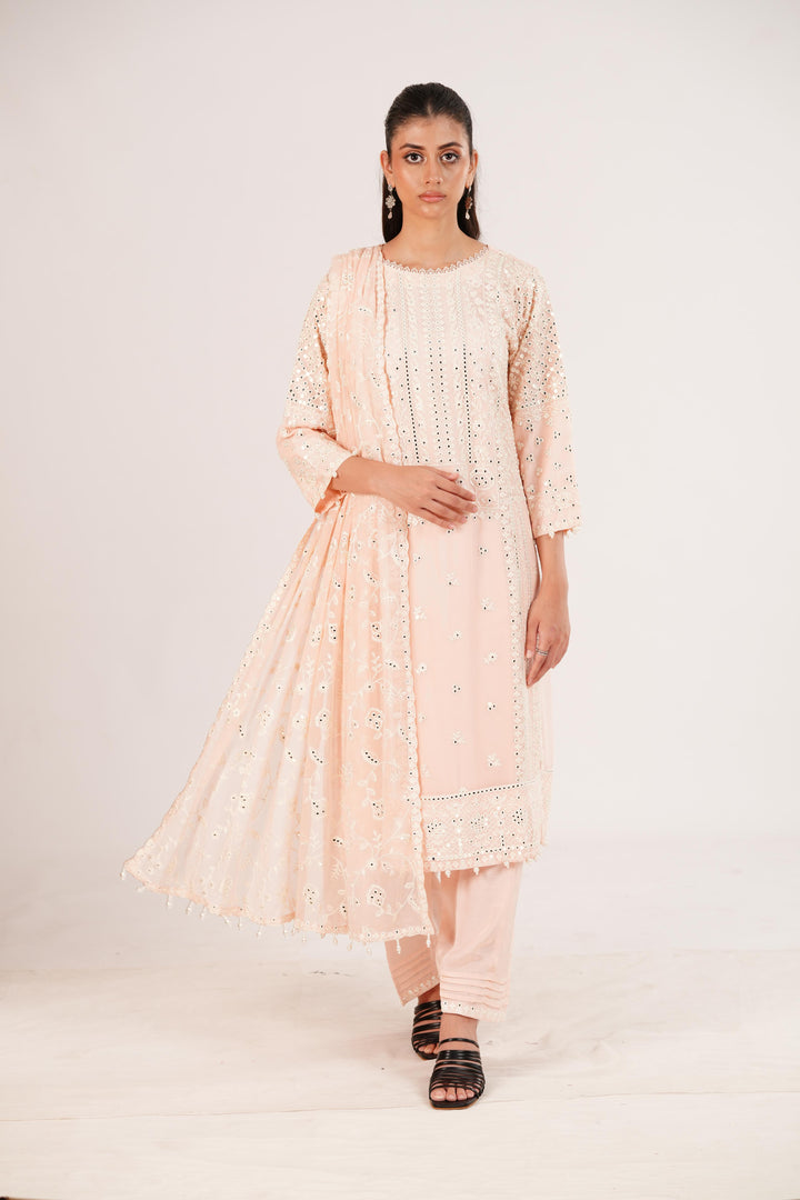 Miksha - Alizeh Dhaagay Dream Awaits Stitched