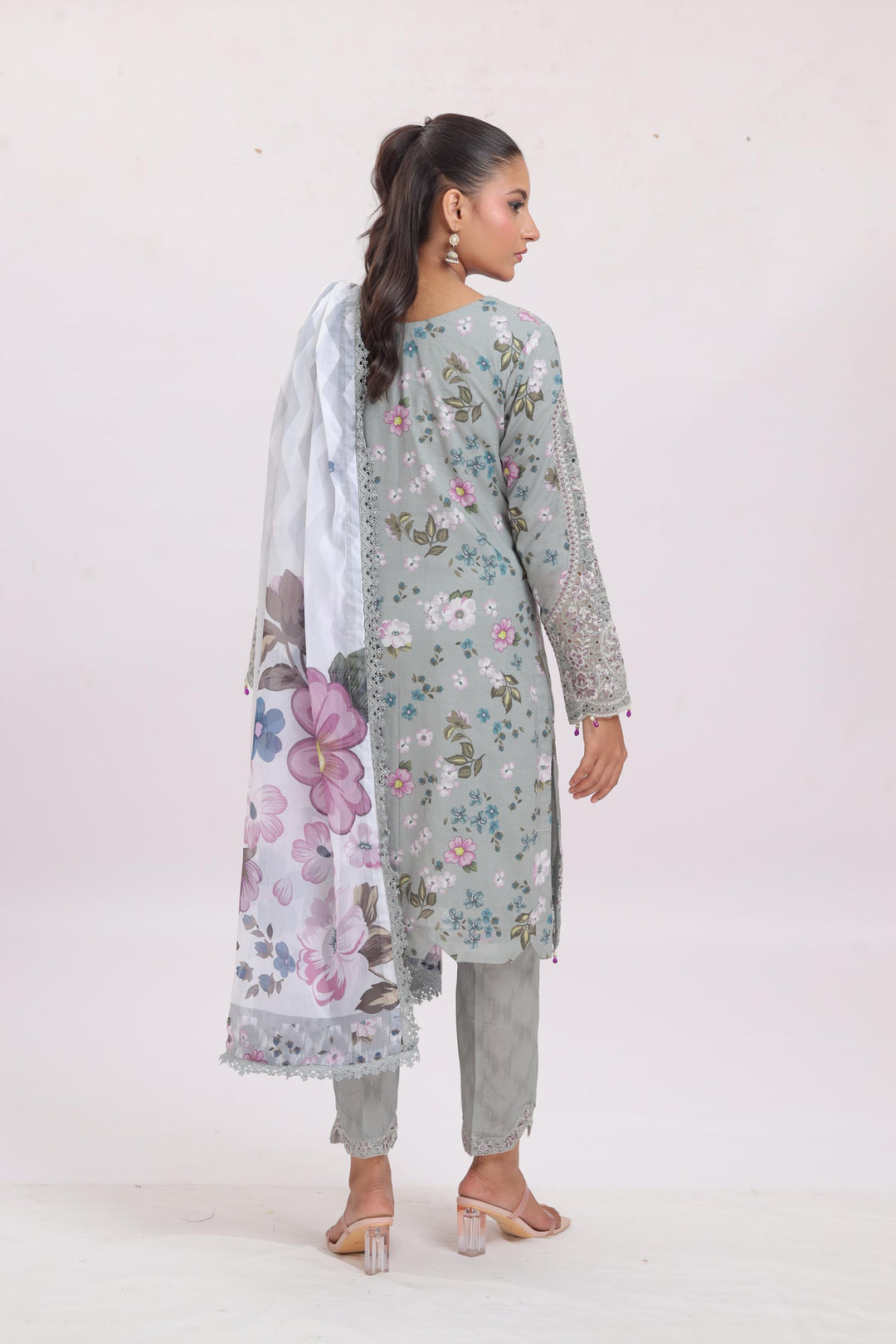 Cinder - Alizeh Levana Embroidered Stitched