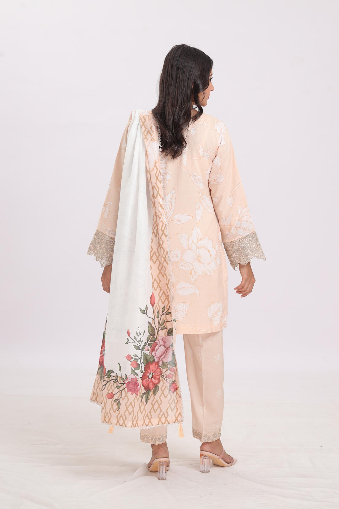Kaai - Alizeh Levana Embroidered Stitched