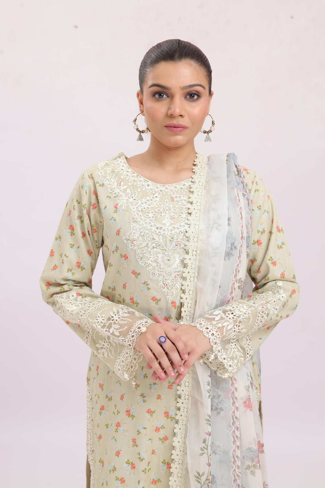 Solara - Alizeh Levana Embroidered Stitched