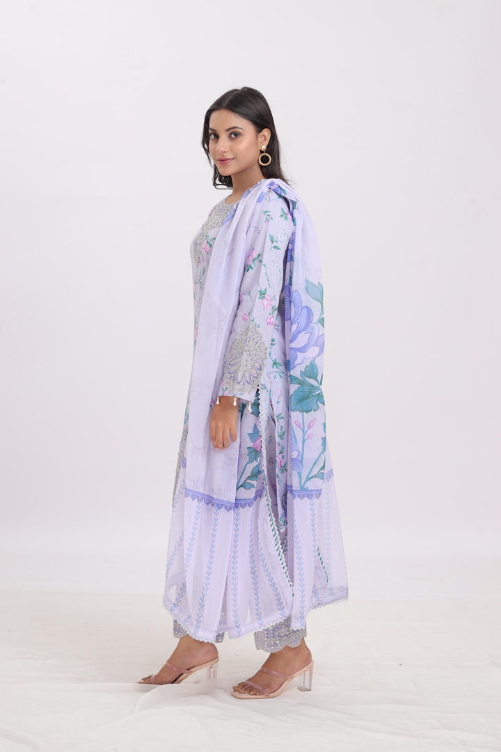 Flake - Alizeh Levana Embroidered Stitched