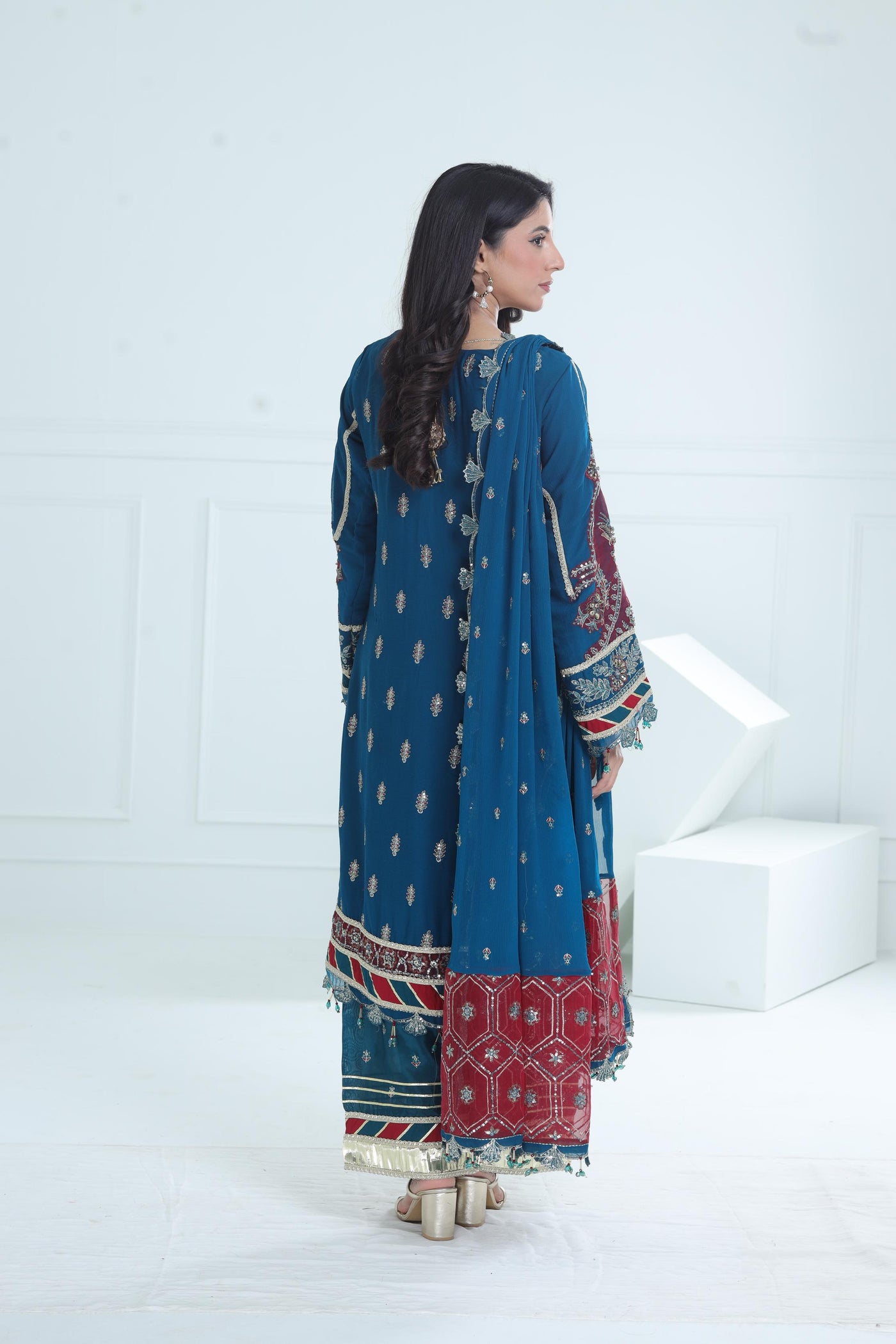 Khiva - Alizeh Reena Handmade Stitched Collection