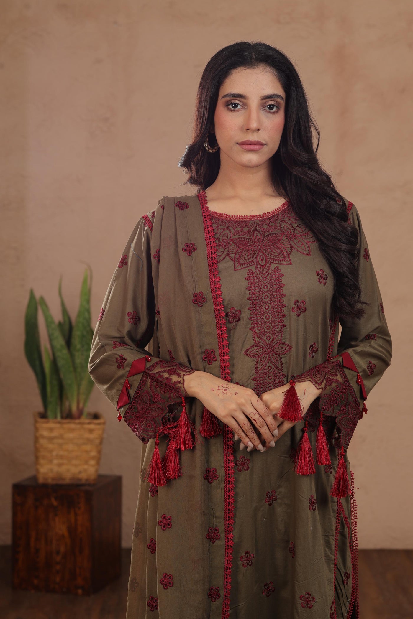 Zeenat - Alizeh Rawayat Luxury Lawn