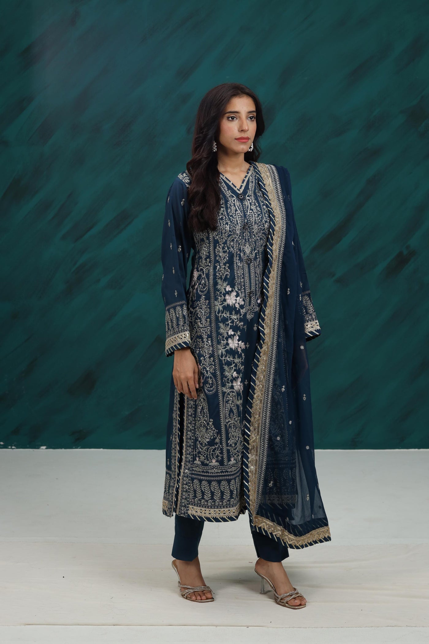 Design 25 - Asim Jofa Chamkeeli Collection