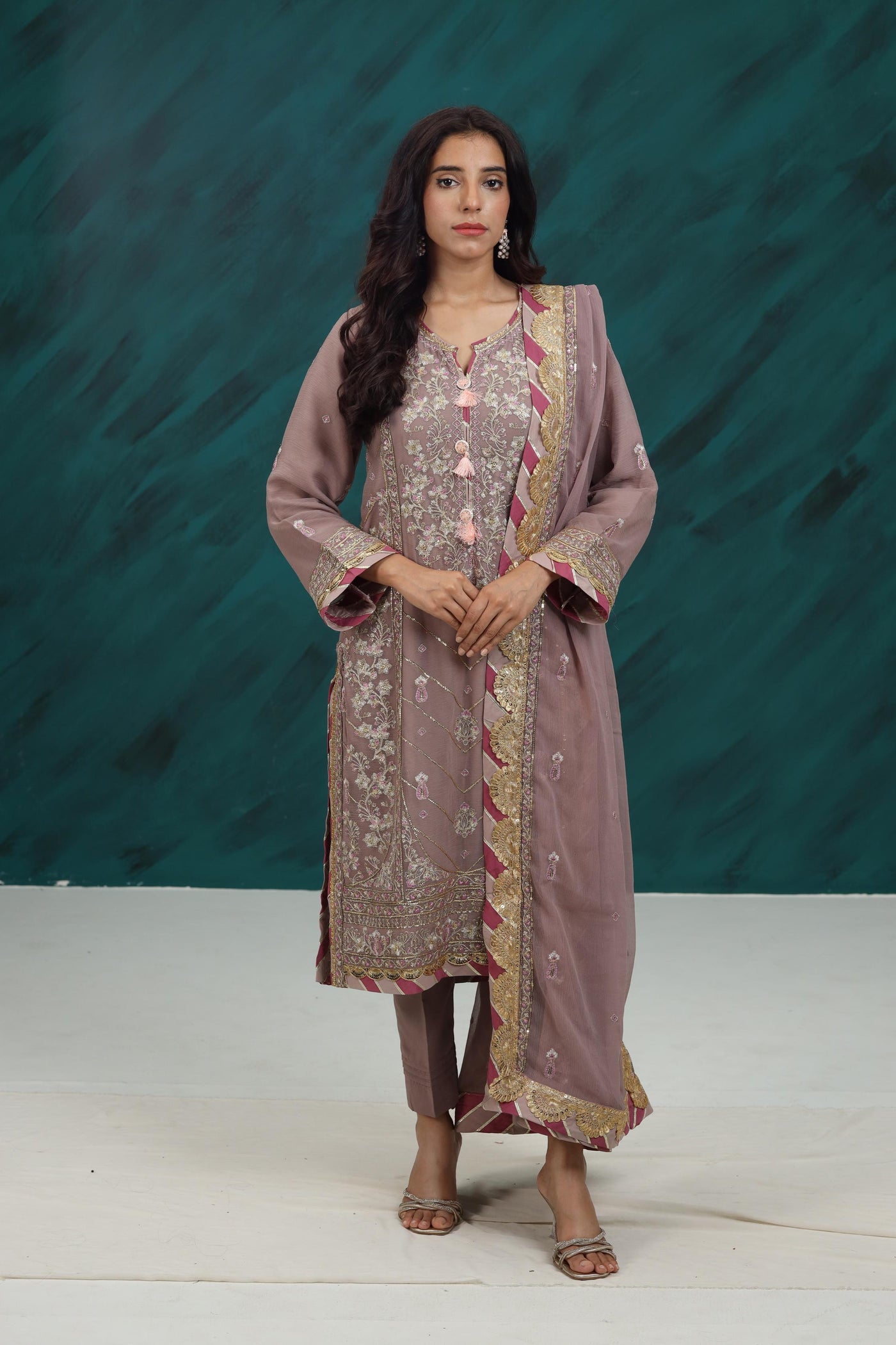 Design 29 - Asim Jofa Chamkeeli Collection