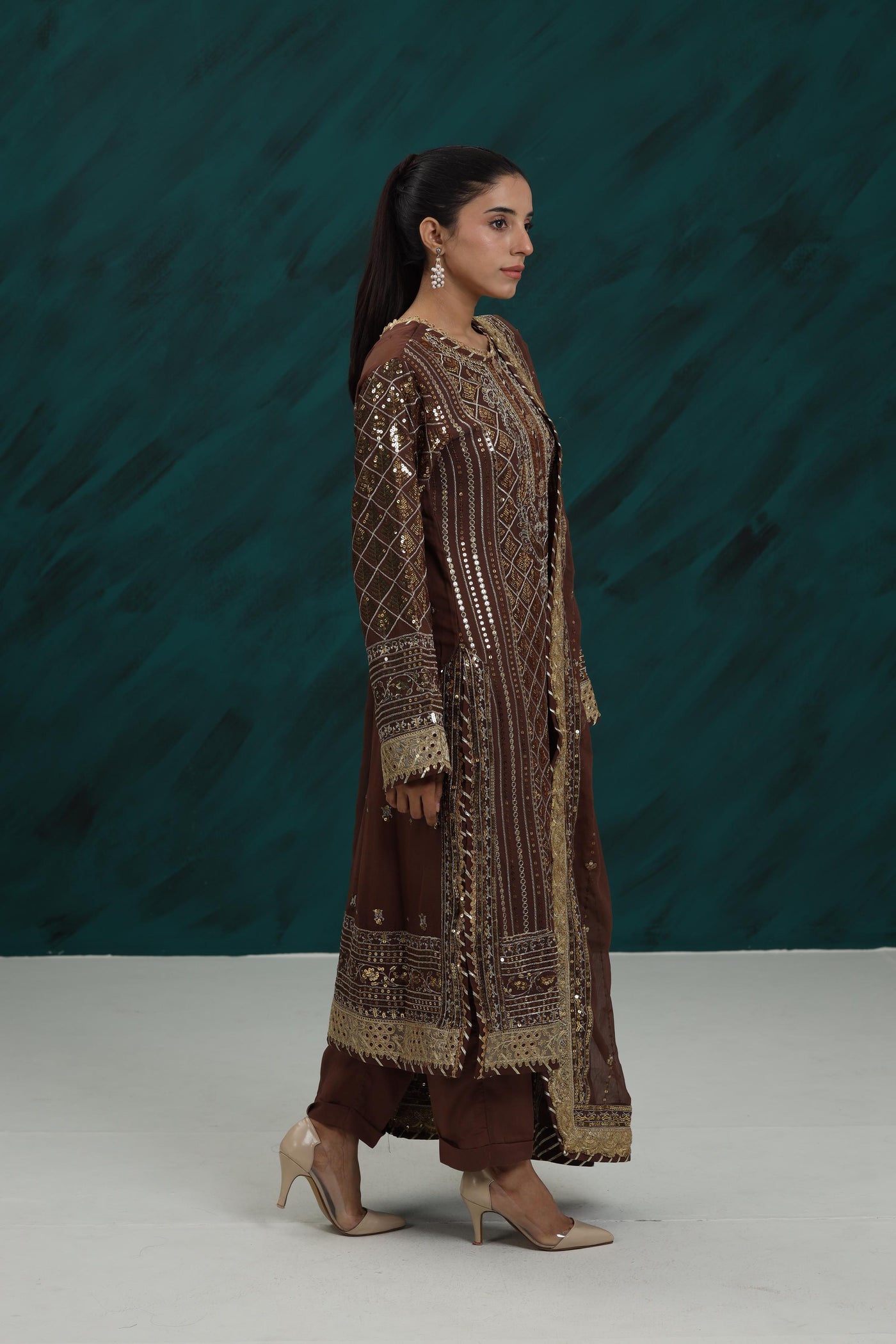 Design 30 - Asim Jofa Chamkeeli Collection