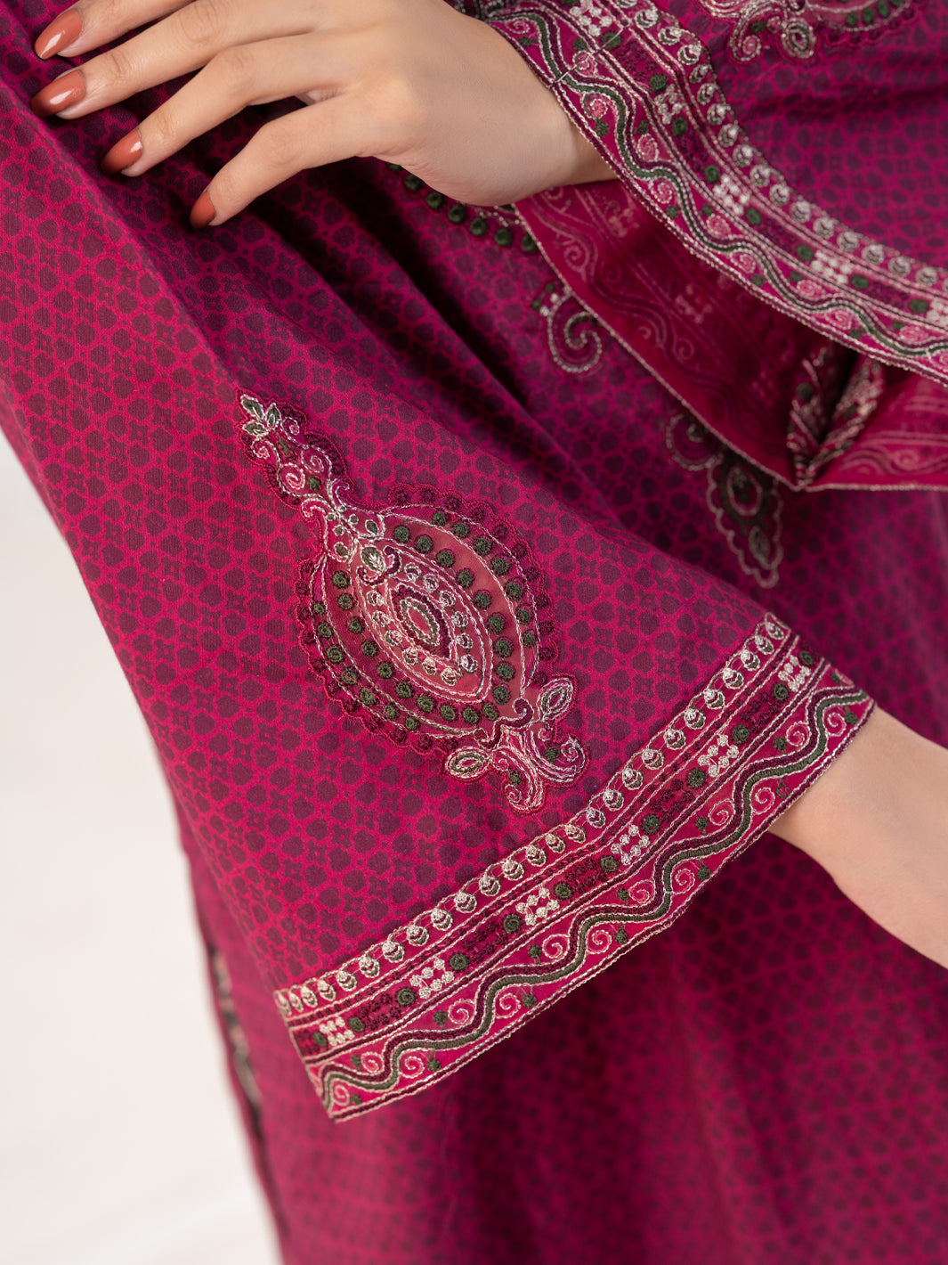 Lawn Magenta Stitched Suit - Almirah