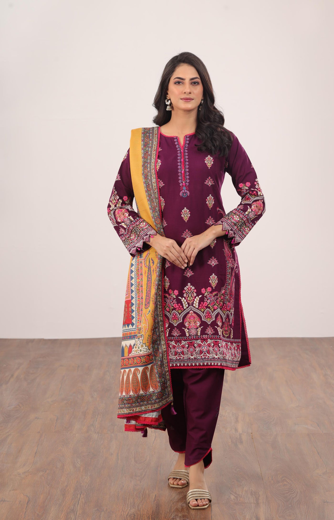 Embroidered Khaddar Magenta 3 Piece Suit - Gul Ahmed
