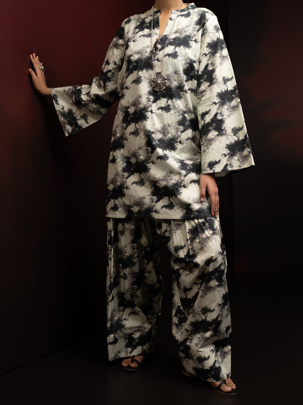 Dobby Black Stitched Suit - Almirah