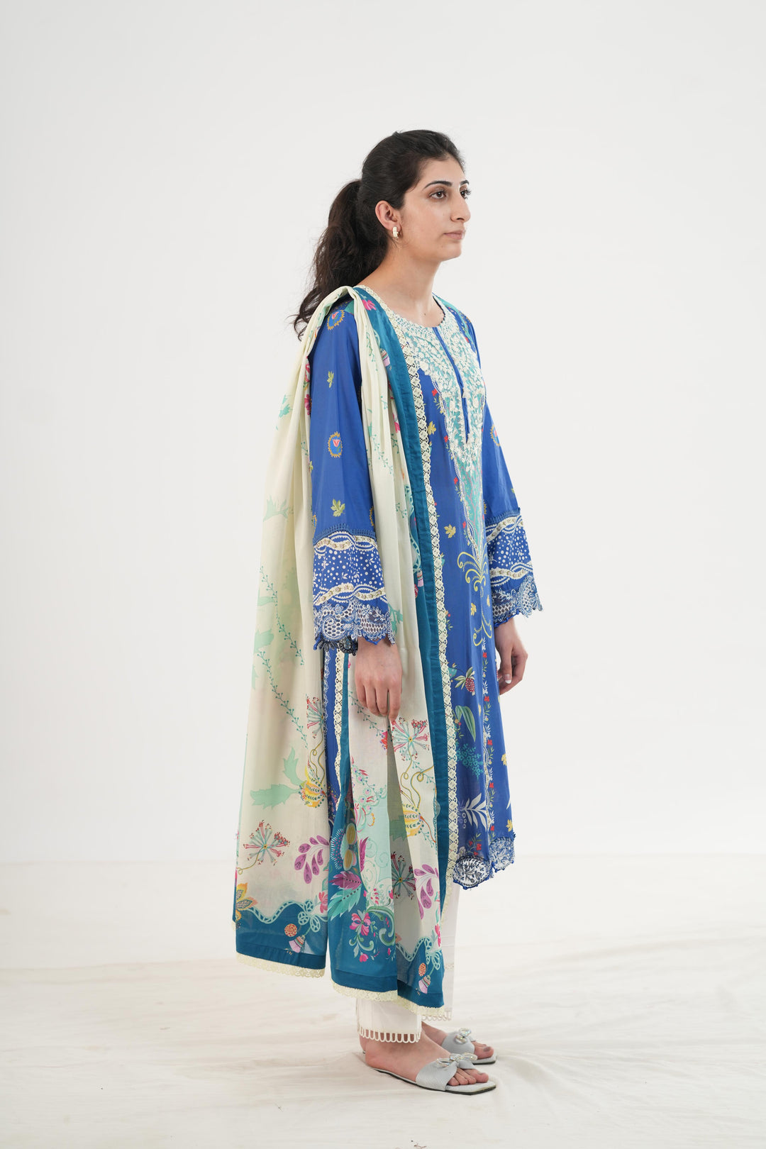 Viona - Qalamkar Q Prints Festive Stitched