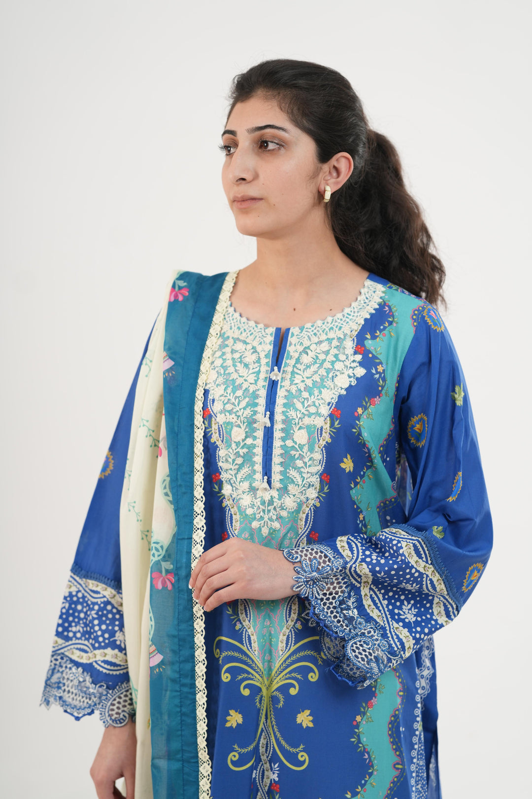 Viona - Qalamkar Q Prints Festive Stitched