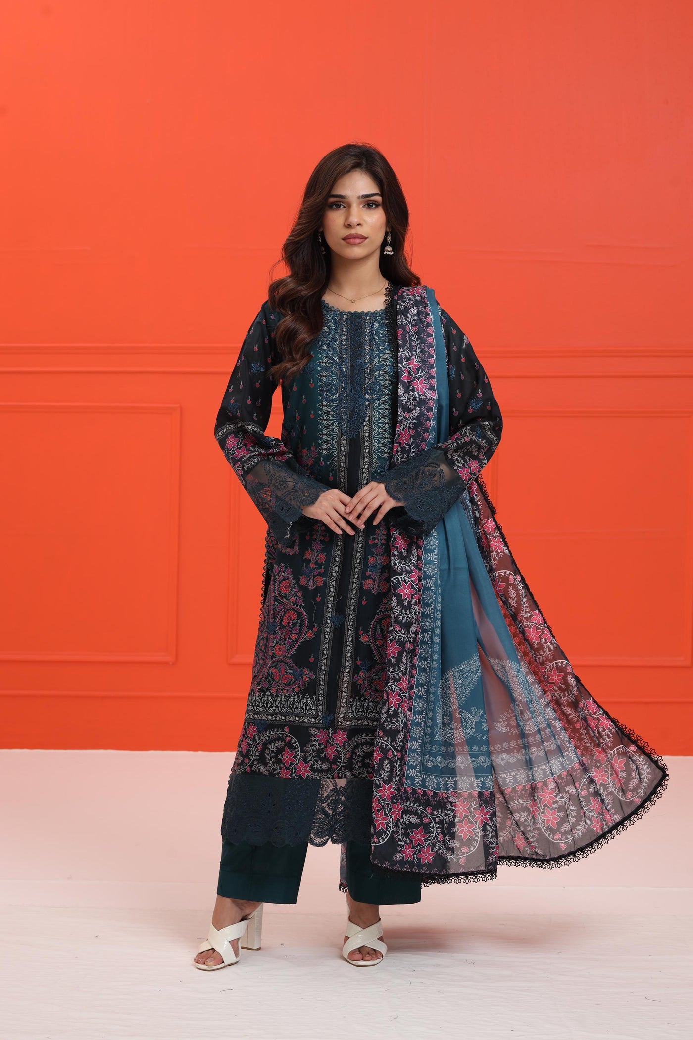 Azrina B - Afrozeh Damask The Holiday Edit '25 Stitched