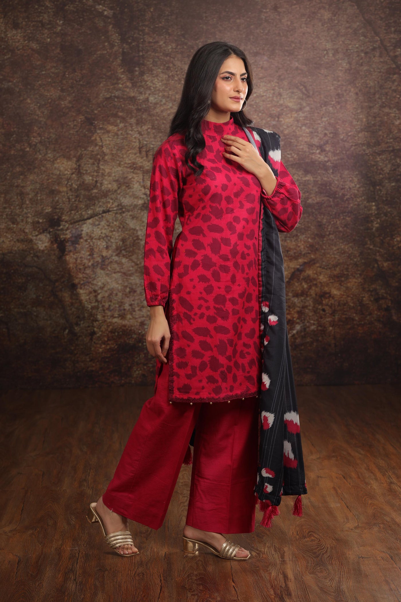 Khaddar Pink 3 Piece Suit - Maria B