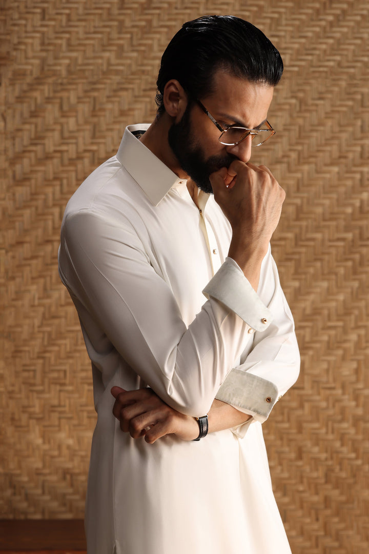 Blended Off White Shalwar Kameez - Cast & Crew
