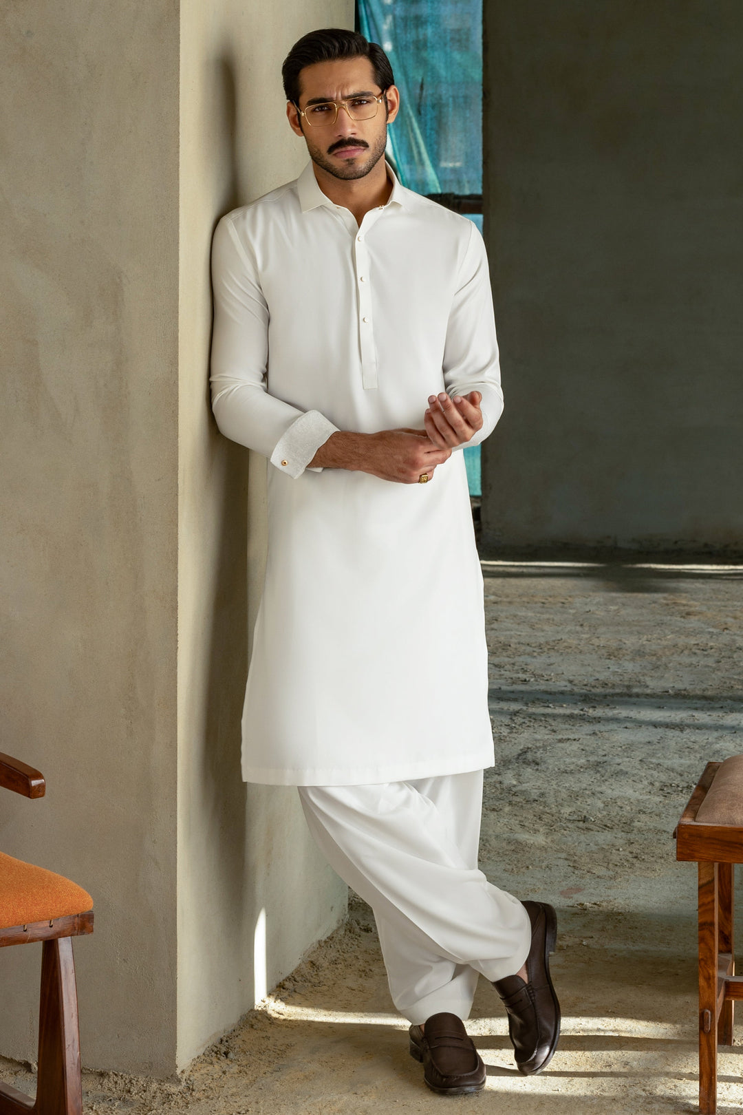 Blended Off White Shalwar Kameez - Cast & Crew