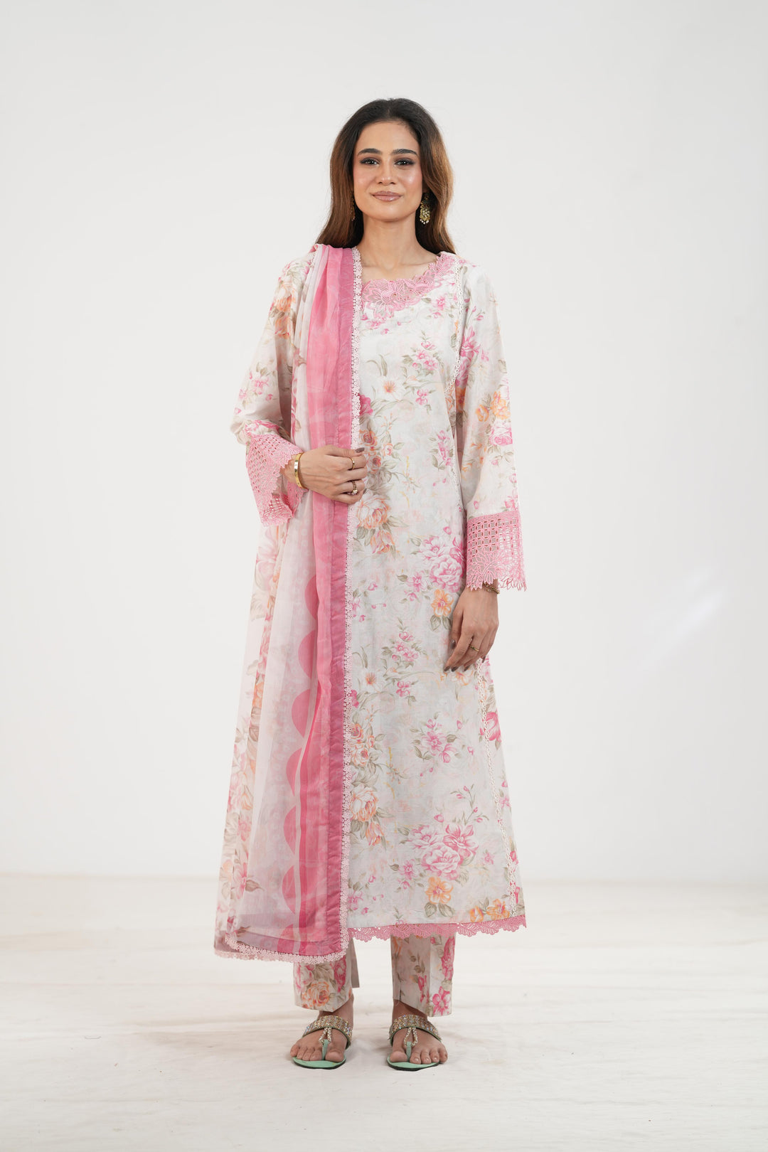 Cream Haze - Farasha Printed Essentials Stitched