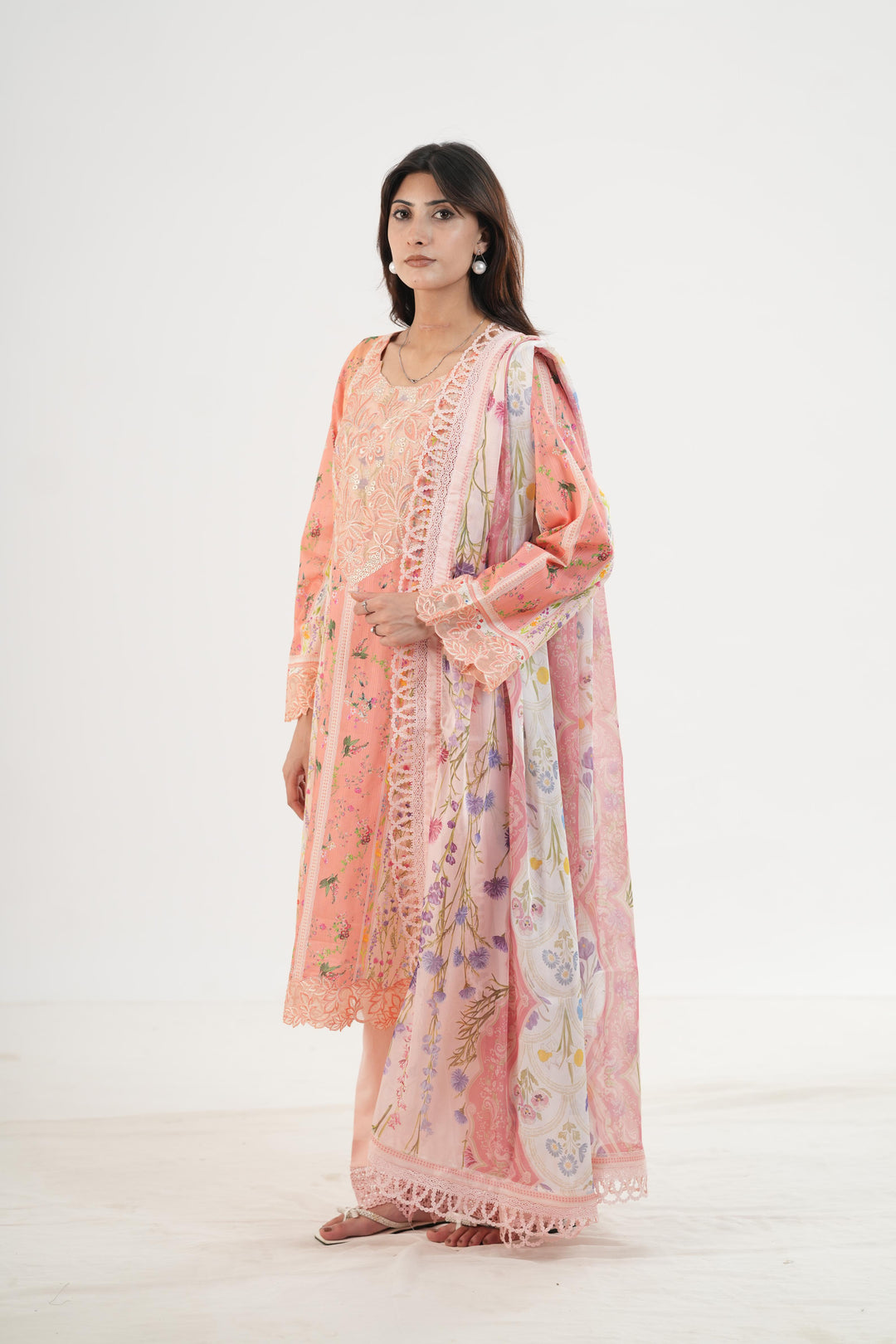Daisy - Rang Rasiya Life Style Stitched