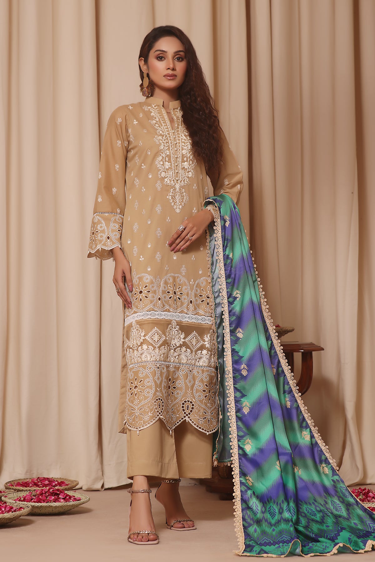 Deedag 3 Piece Suit - Zainab Chottani
