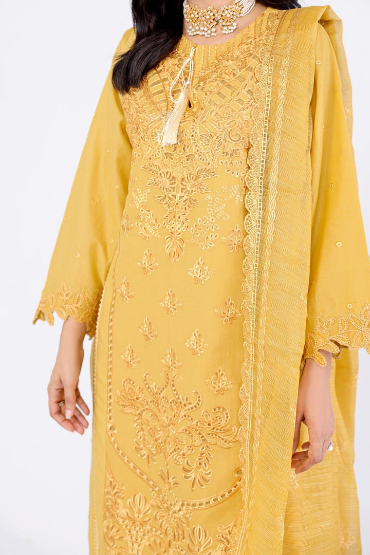 Design 8A - Sobia Nazir Luxury Lawn