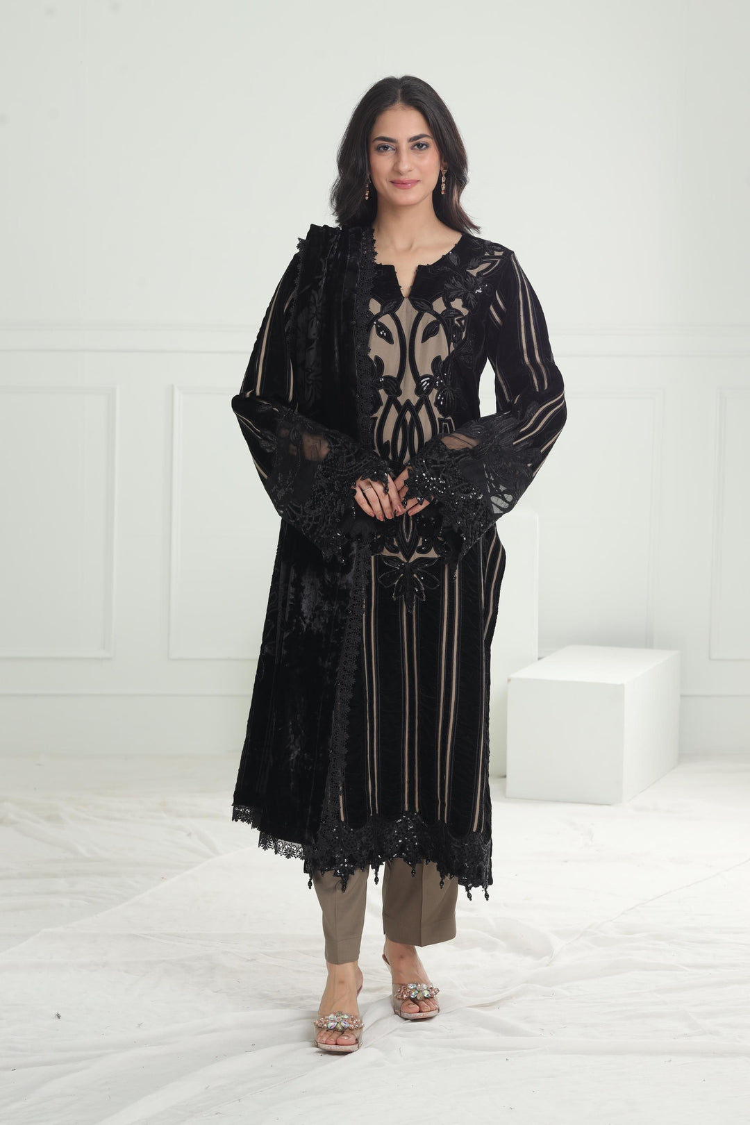 Design 05 - Maria B Winter Luxe Stitched